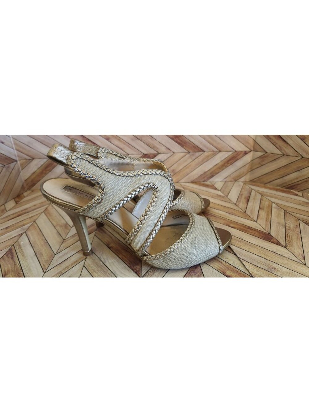 Women Tahari Lauren Gold Braid Trim Natural Open Toe Slingback Heel Shoe Size 8
